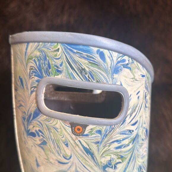 Bogs Blue and Green Patterned Rain Boots 7 (UB4) - Picture 2 of 7